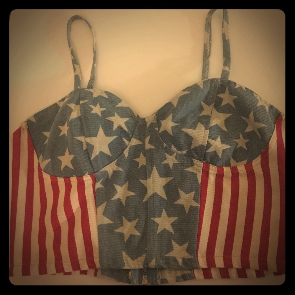 Stripes and stars crop top.