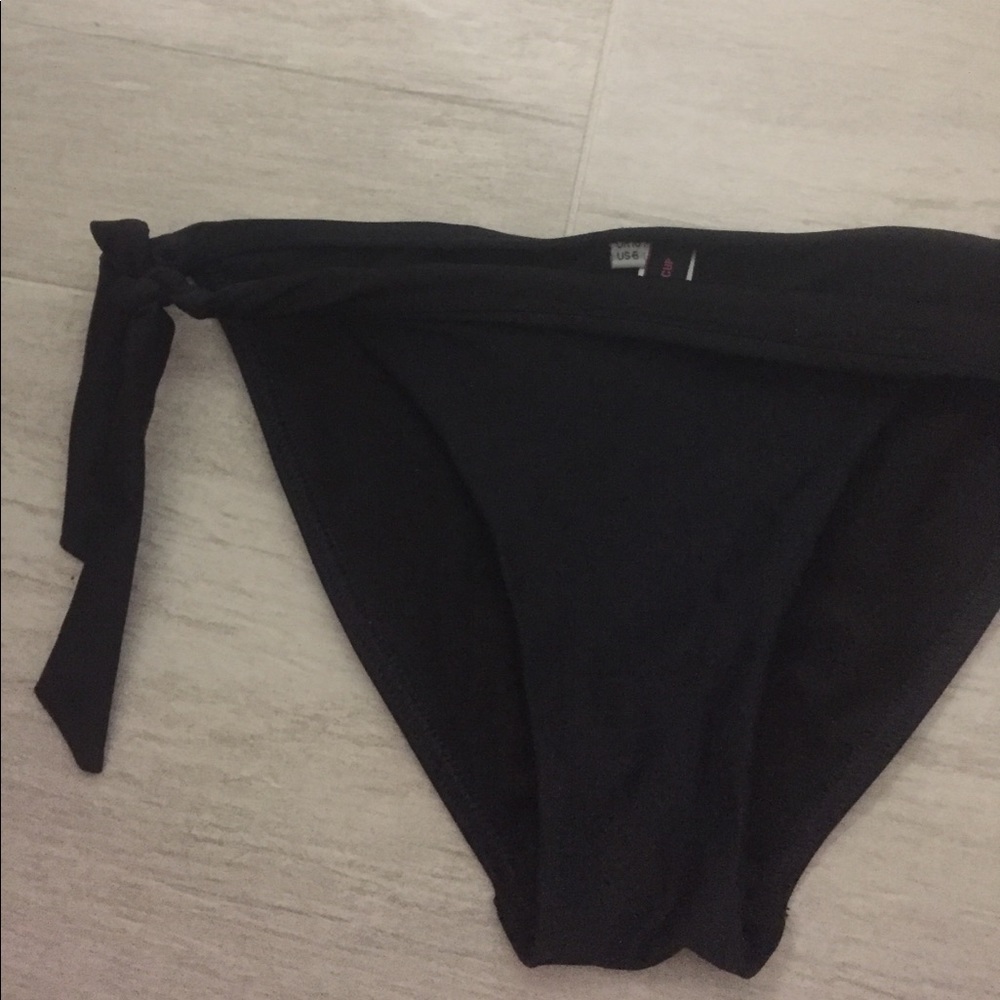 black bikini bottoms