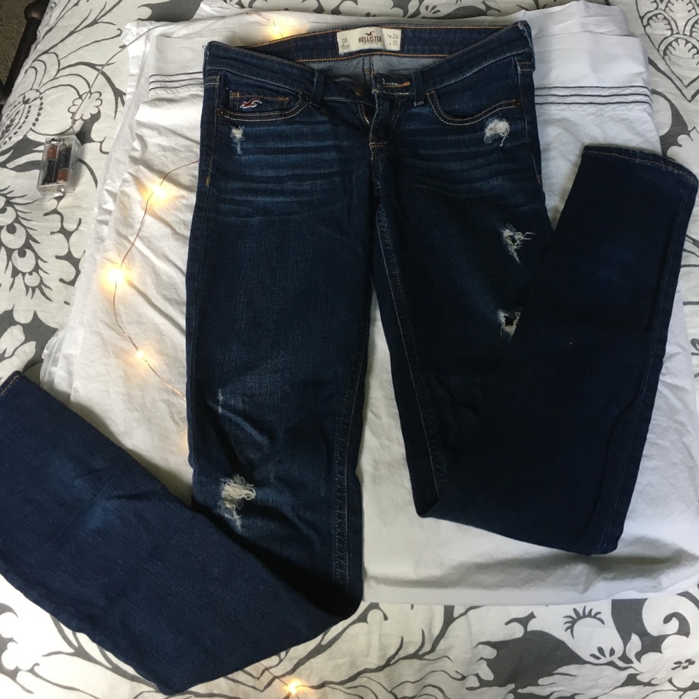 Hollister lightly distressed jeans