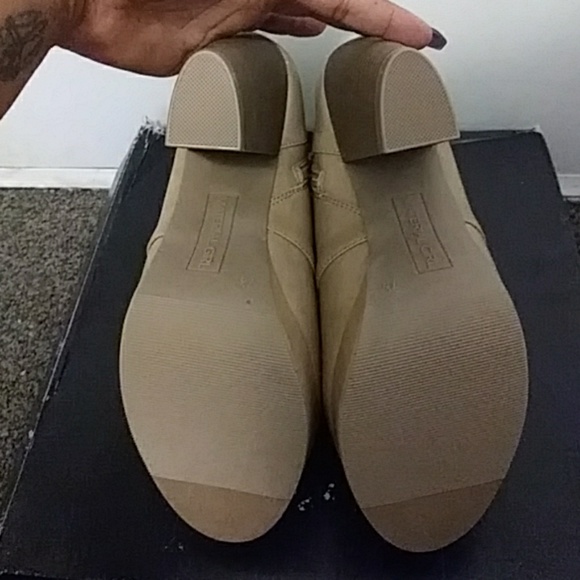 Tan Material Girl booties - Picture 5 of 5