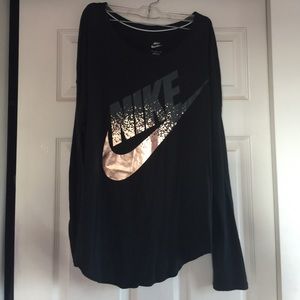 Long sleeve shimmer Nike top