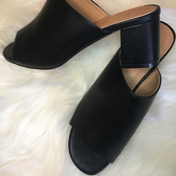 FLASH SALE 🆕Black Mules - Picture 7 of 7
