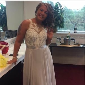 🌸🌸Bridesmaid dress very stunning 🌸🌸
