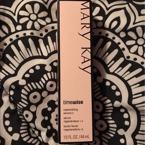 Mary Kay Replenishing Serum