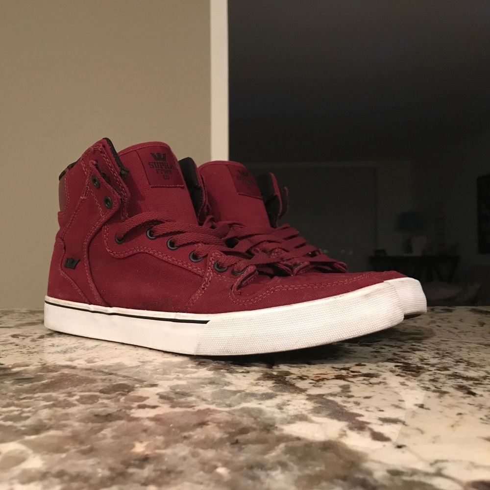 Supras Maroon! Size 11