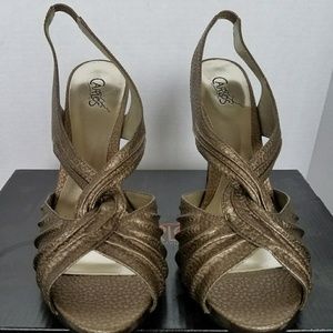 Carlos Gold/Pewter Peep Toe Pumps