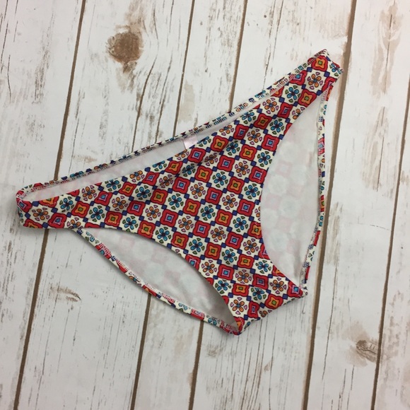 Victoria's Secret Vintage Floral Mosaic Bikini Set - Picture 4 of 8