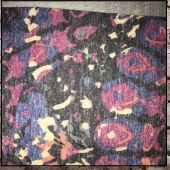 LuLaRoe Randy - Picture 2 of 3