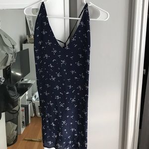 Brandy Melville JGALT tie back navy floral dress