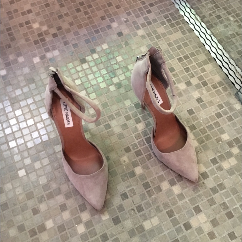 Steve Madden vexxed heel size 9