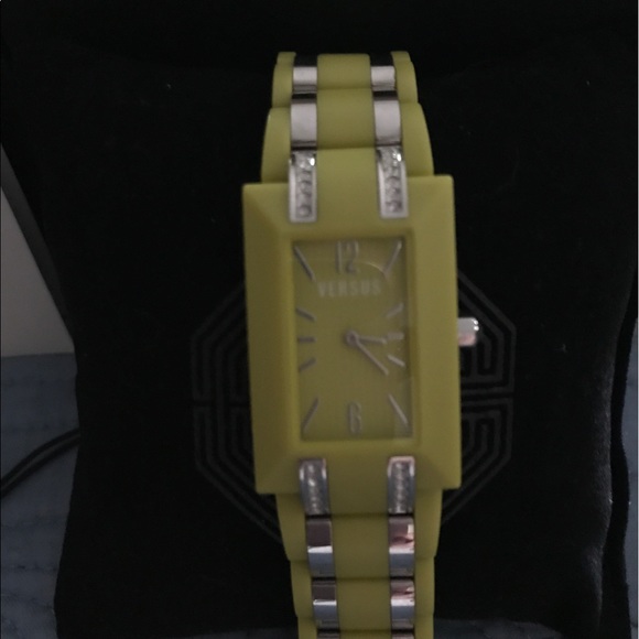 VERSACE WATCH - Picture 2 of 3