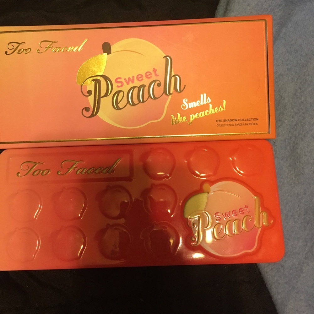 Too faced sweet peach palette