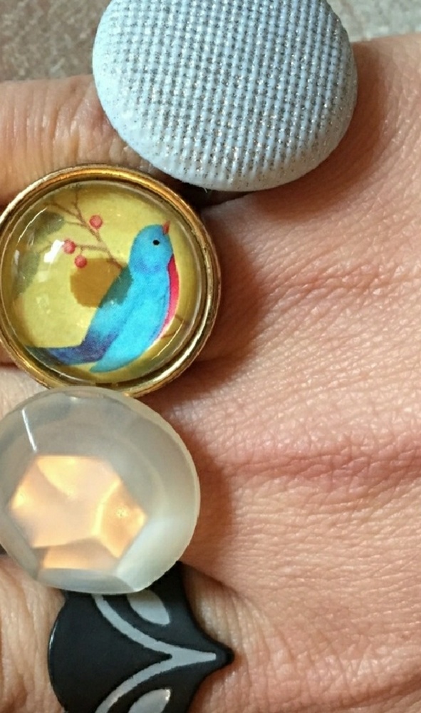 💵💵Four button rings