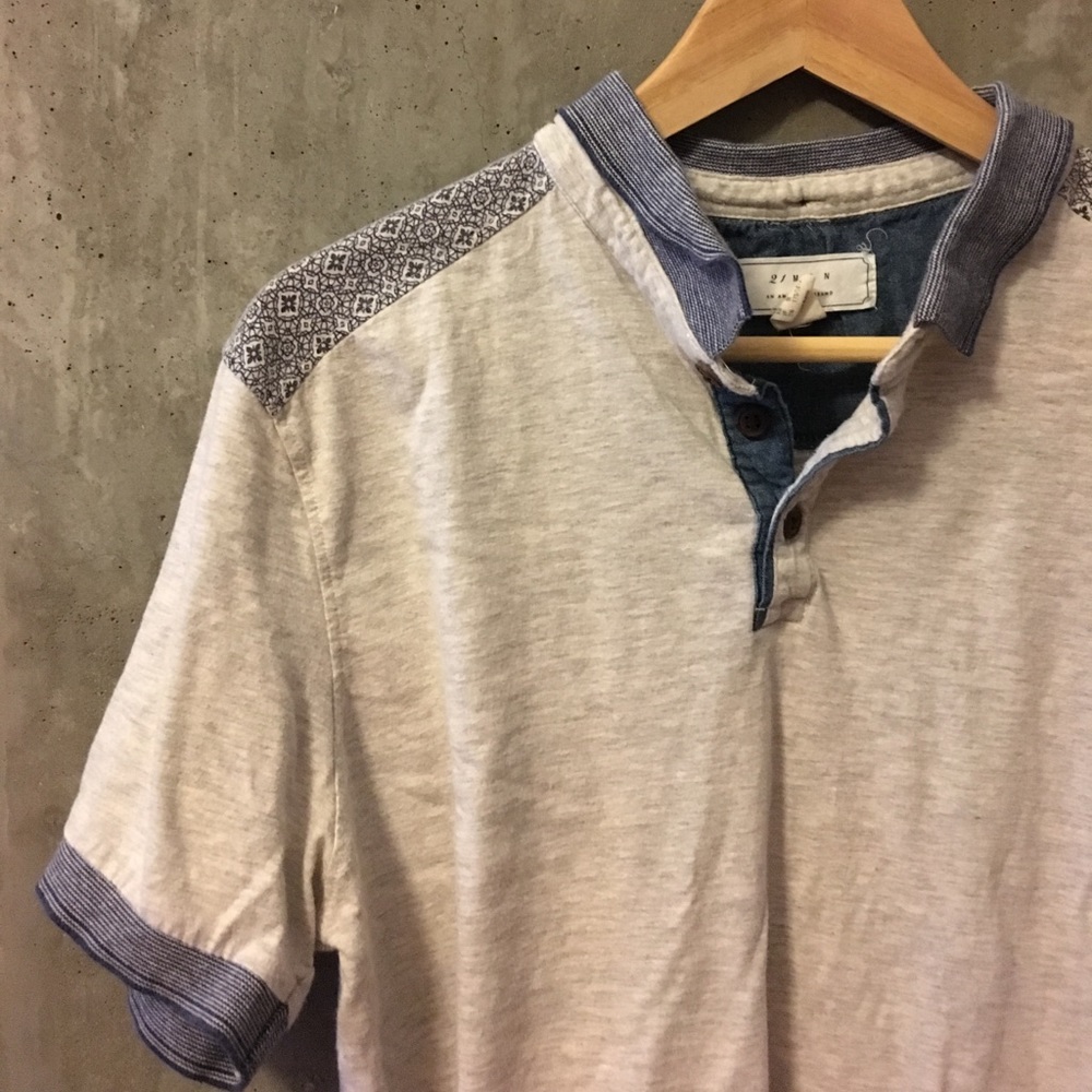 F21 Men's polo tee