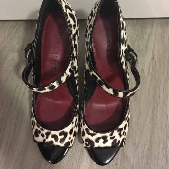 White House Black Market size 9 leopard pumps - Picture 2 of 6