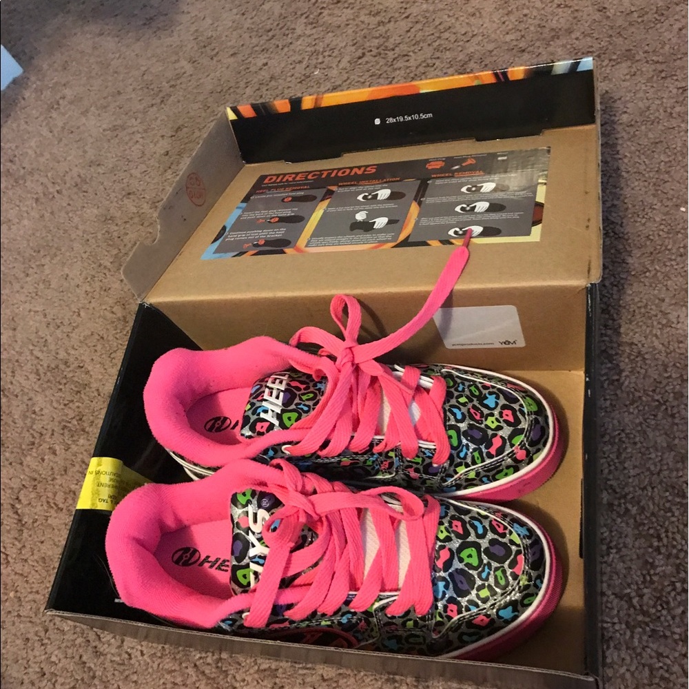 Pink Leopard print Heelys
