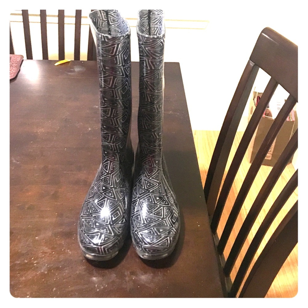 TOMS patterned rainboots