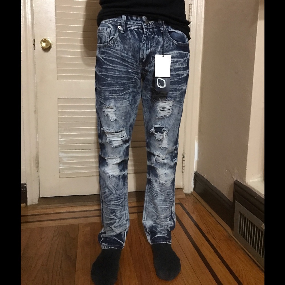 Icy wash destroyed slim fit Jeans - Picture 4 of 8