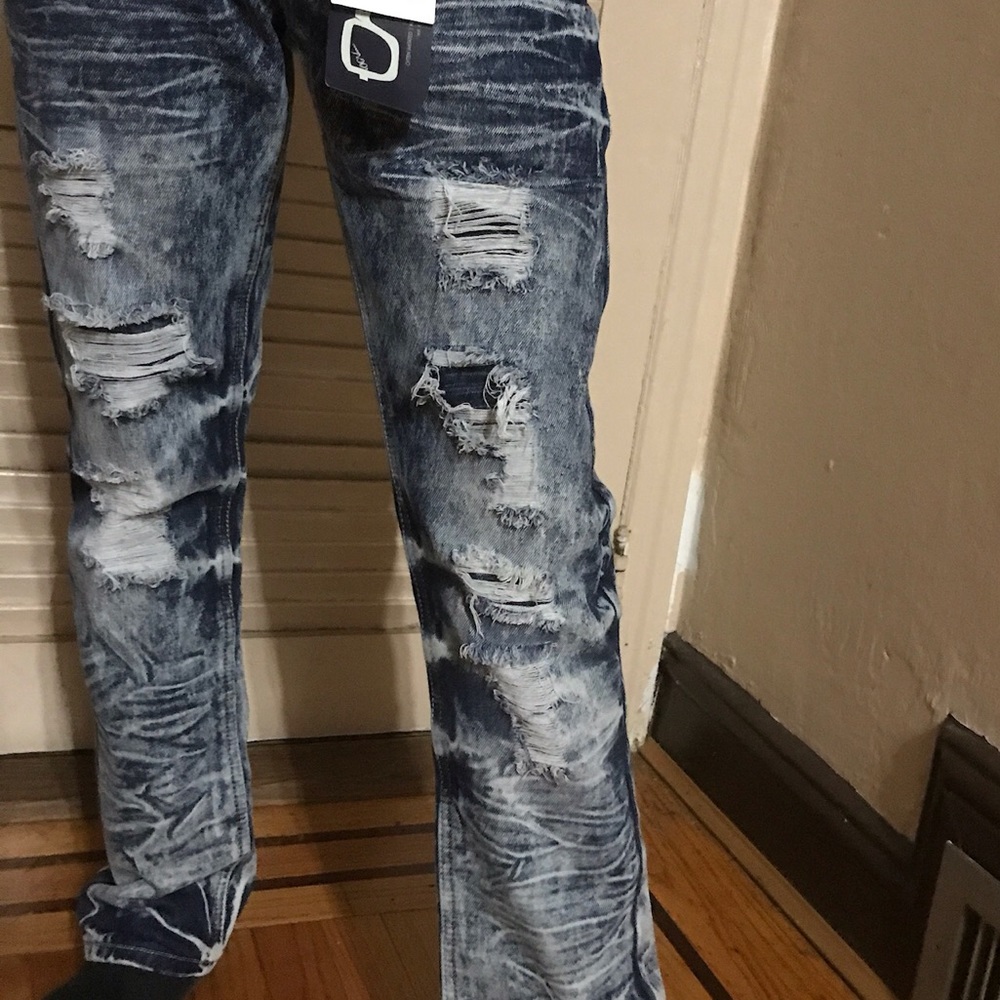 Icy wash destroyed slim fit Jeans - Picture 8 of 8