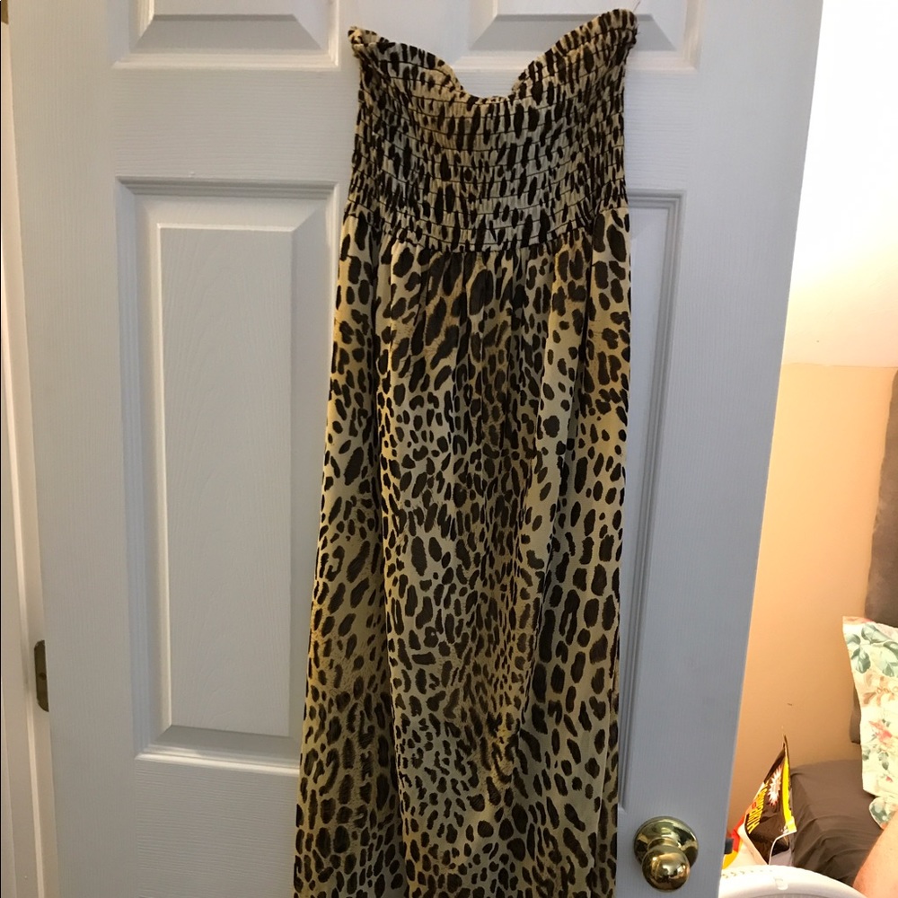Strapless leopard maxi dress