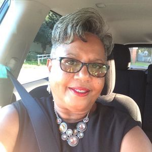 Meet your Posher, Lynette