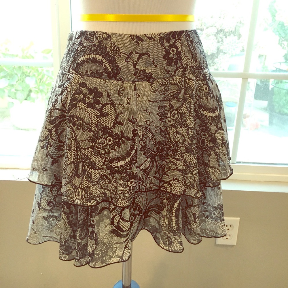 Bcbgeneration flirty mini skirt