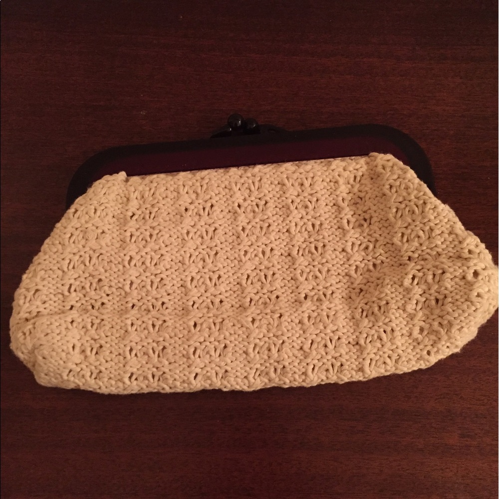 Vintage knit clutch