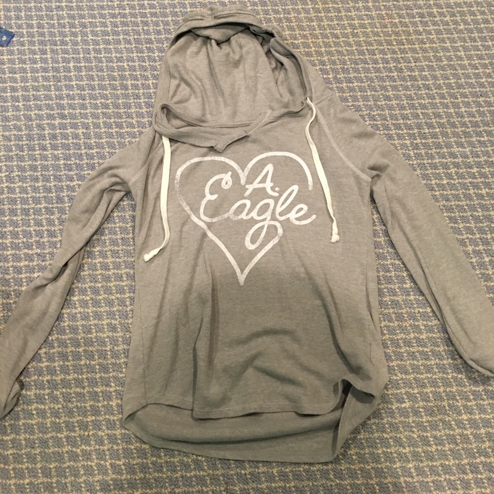 Cute grey American eagle sweater!!