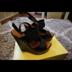 Cathy Jean Black Wedges