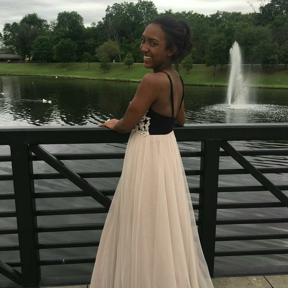 Meet your Posher, Ivy - Picture 1 of 1