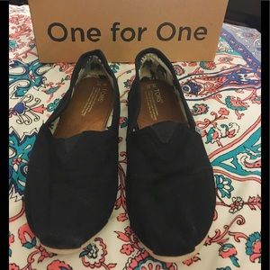 Women's Size 11 TOMS Classic Canvas Slip Ons