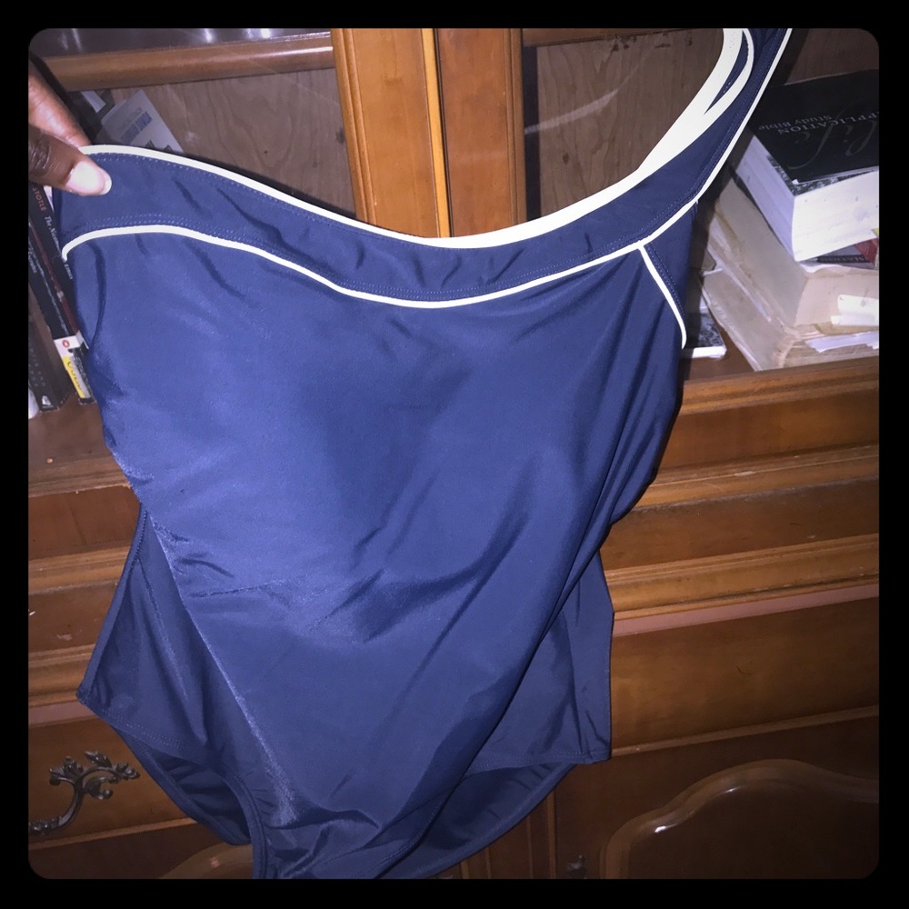 One shoulder bathing suit.