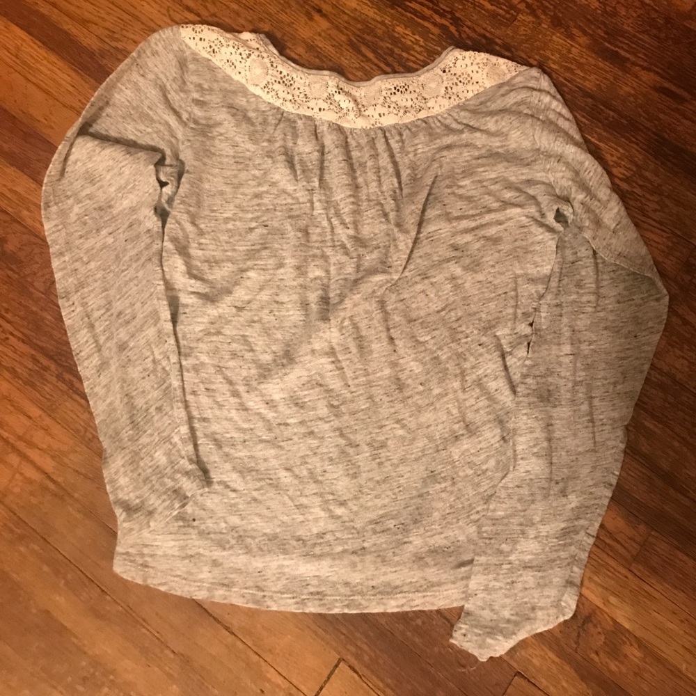 100% linen lace detail gap top