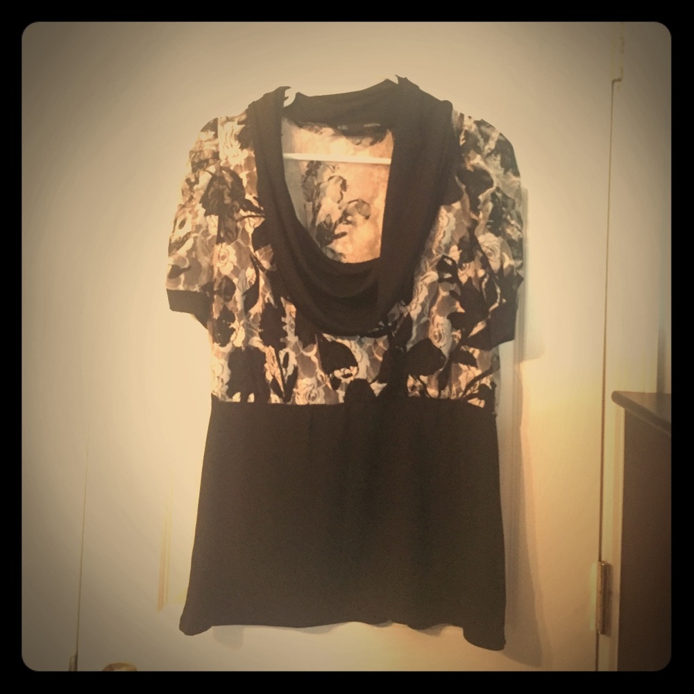 Maurice's, Black & White Lace Cowell Neck Top