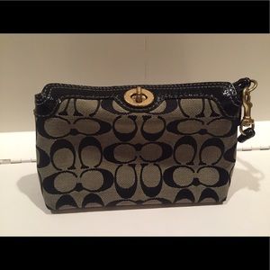Coach wristlet wallet