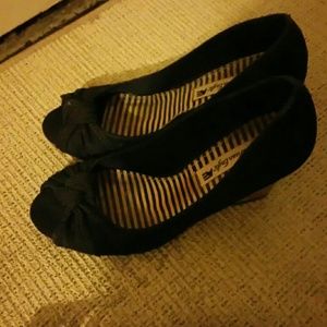 American Eagle shoes