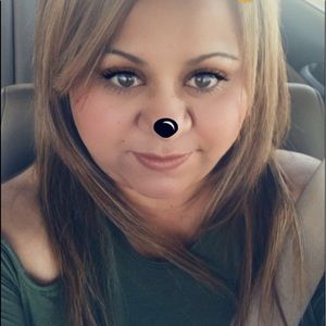 Meet your Posher, Noemi