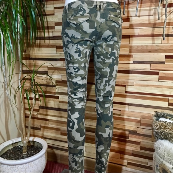 ‼️SOLD‼️QUALITY DISTRESSED JEANS ‼️SOLD‼️ - Picture 8 of 8