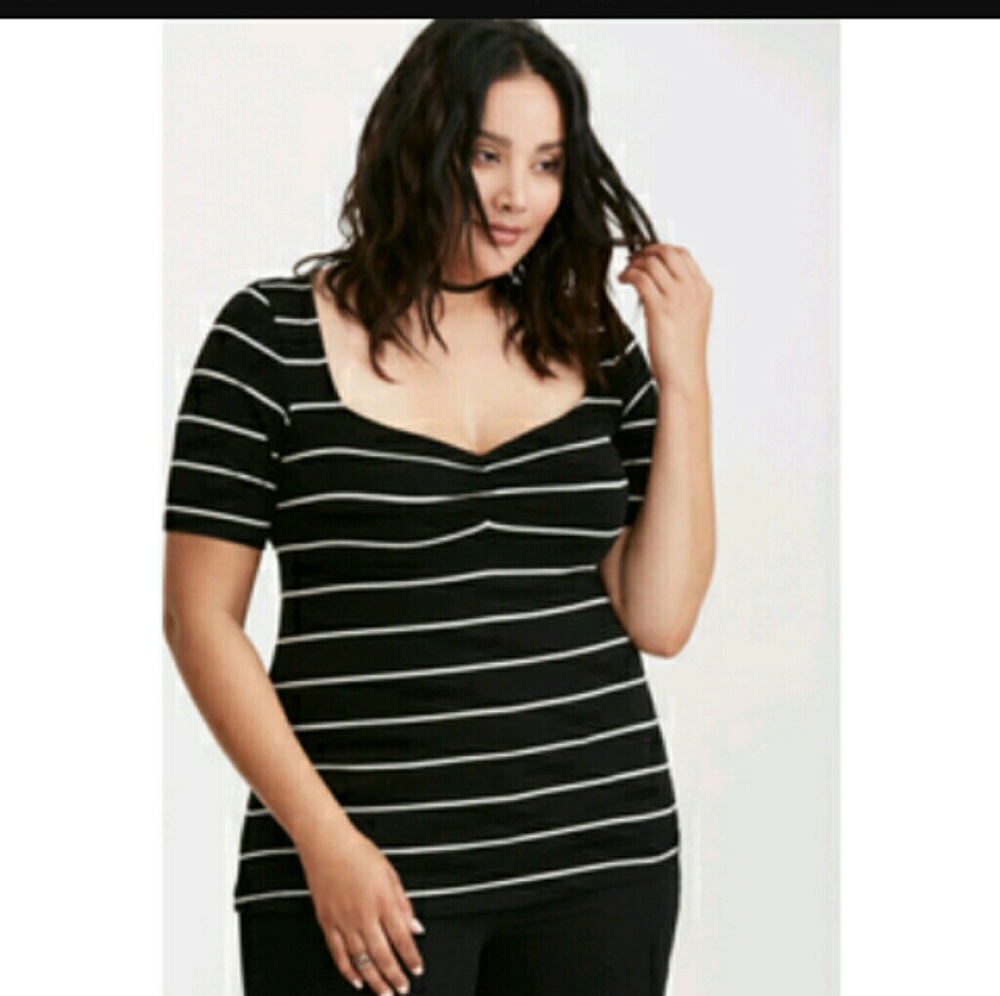 Torrid striped cinched sweetheart top nwt size 1