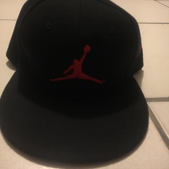 Jordan hat - Picture 1 of 3