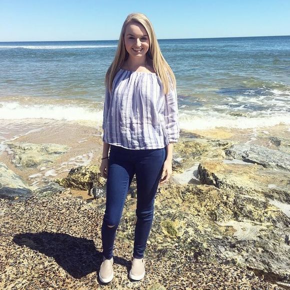 Meet your Posher, Julia - Picture 1 of 1