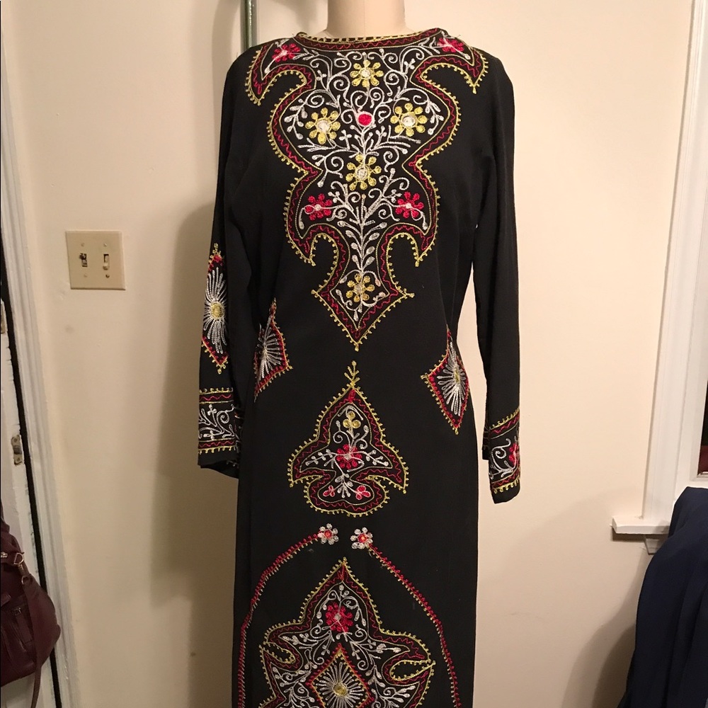 100% Cotton Kaftan Cotton Embroidery detail.
