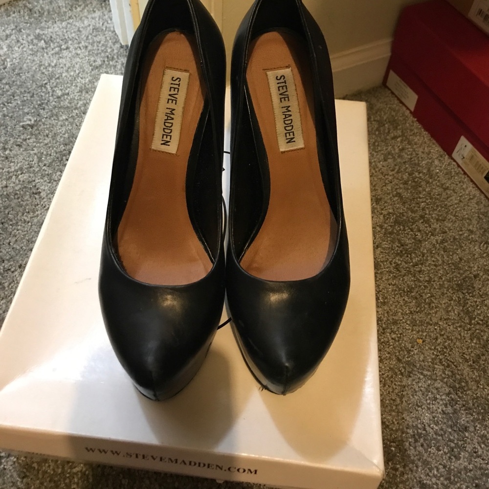 DEJAVU platform Steve Madden shoes