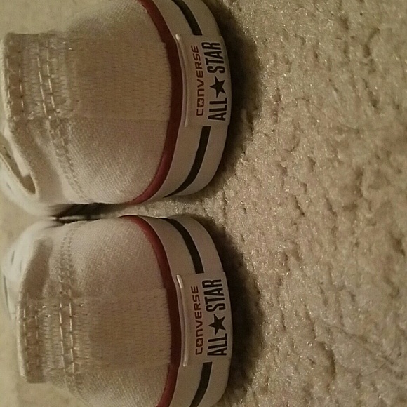 Converse - Picture 3 of 4