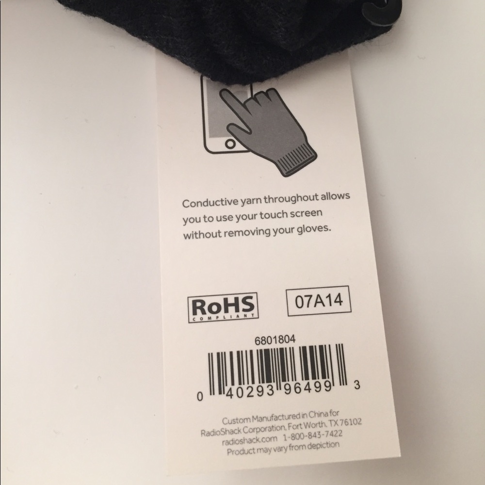 NWT. Whole Hand Touch Screen Gloves. Radio Shack - Picture 3 of 4