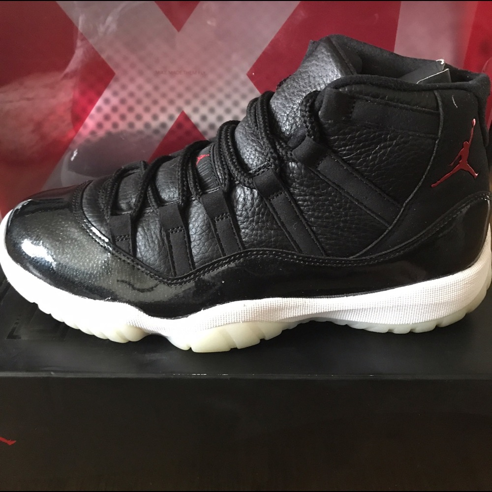 Air Jordan Retro XI (11) "72-10"