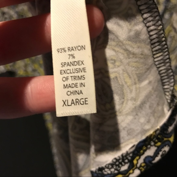 Soma Paisley Short Sleeve Twist V-Neck Dress - Picture 4 of 4