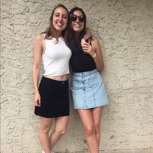 Meet your Posher, Simona