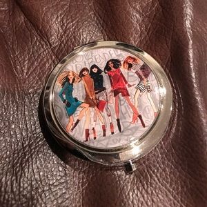Henri Bendel Compact Mirror - Graffiti Girls
