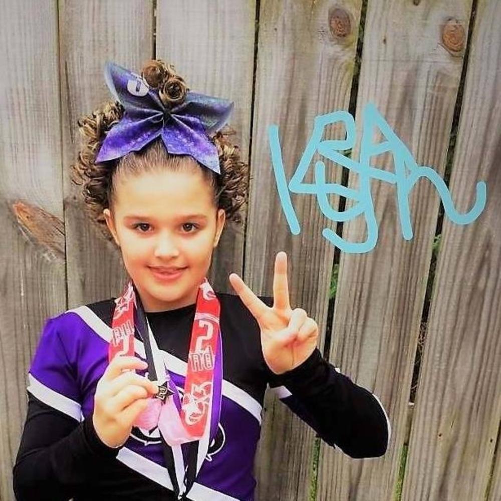 Meet your Posher, Joyce